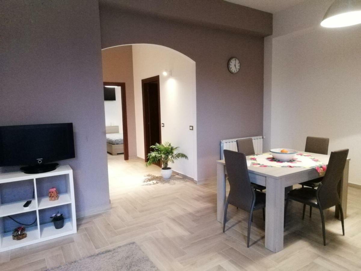 Floris Home Tra Mare E Montagna زافيرانا إتنيا المظهر الخارجي الصورة